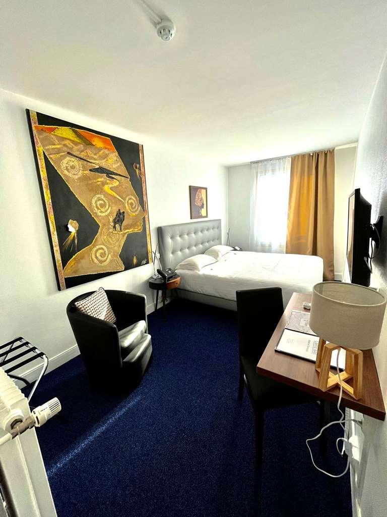 Hotel Le Beffroi Dreux Habitación foto