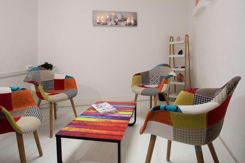 Hotel Le Beffroi Dreux Facilidades foto